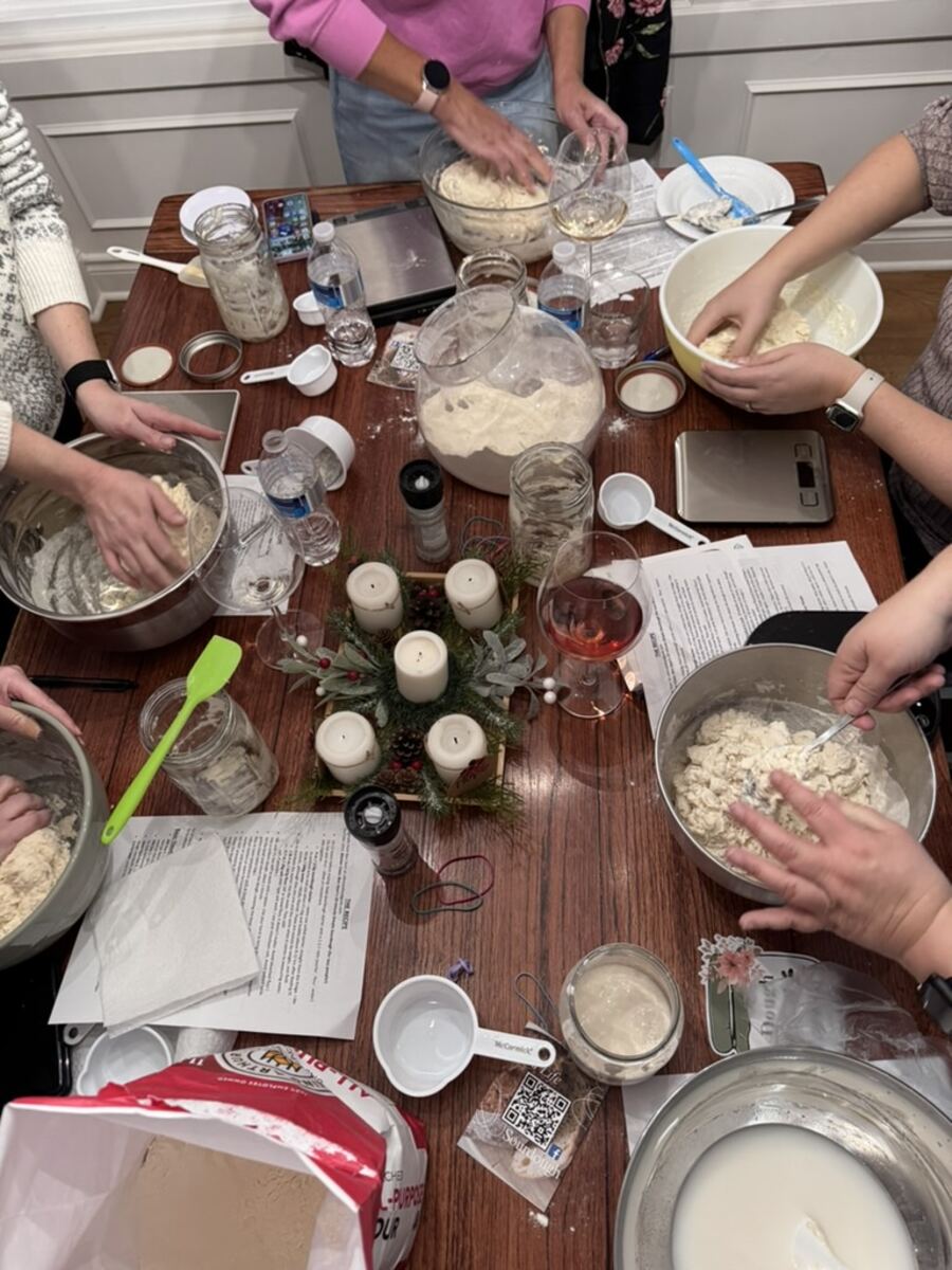 Every guest mixing their own